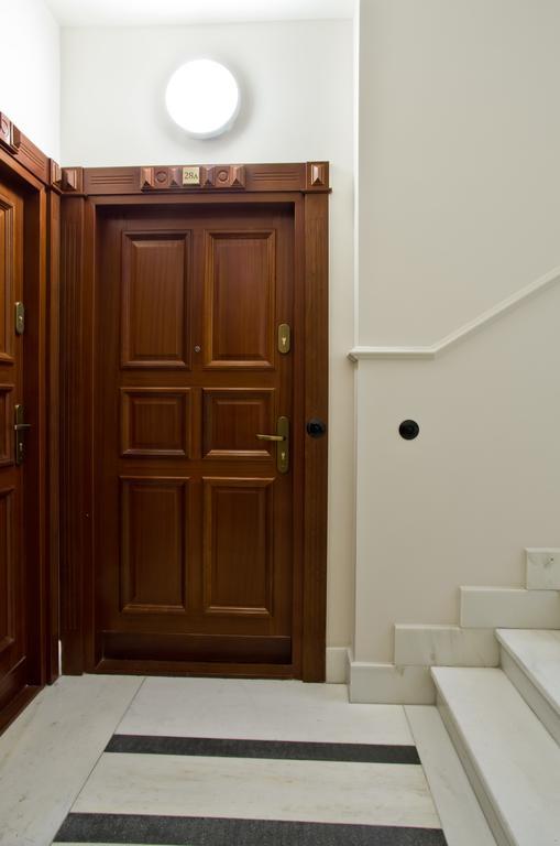Residence Okolnik Apartments Варшава Екстер'єр фото