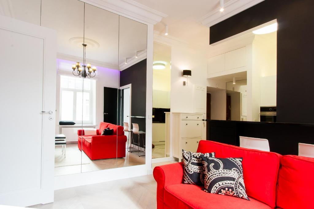 Residence Okolnik Apartments Варшава Екстер'єр фото