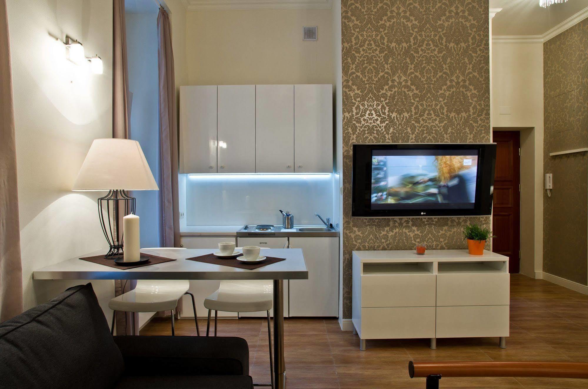 Residence Okolnik Apartments Варшава Екстер'єр фото
